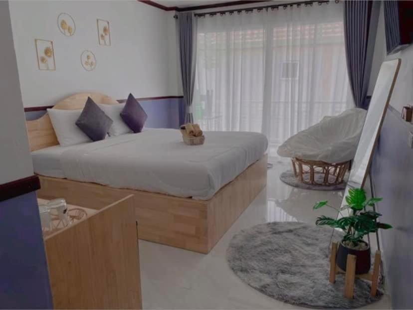 Baan Tipsukon Bed & Breakfast Ko Lan Eksteriør bilde