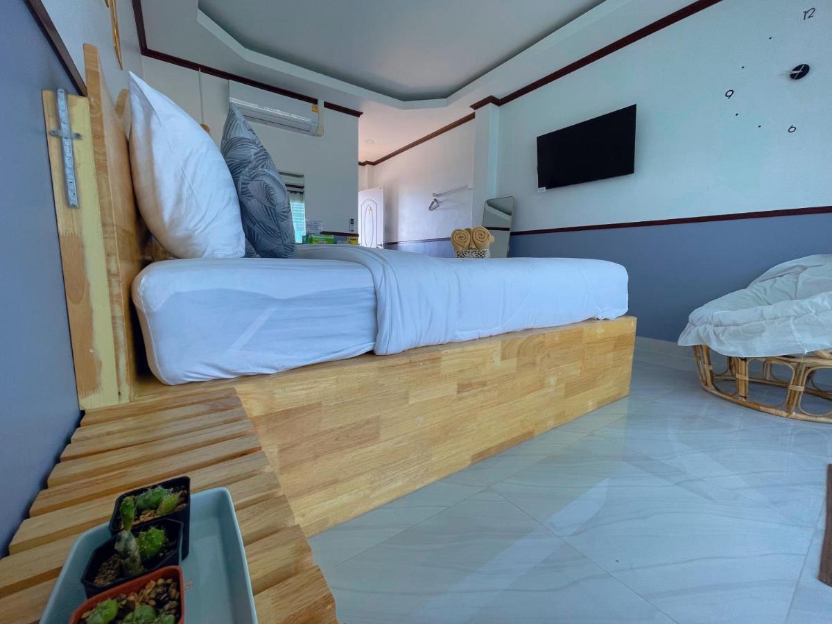 Baan Tipsukon Bed & Breakfast Ko Lan Eksteriør bilde