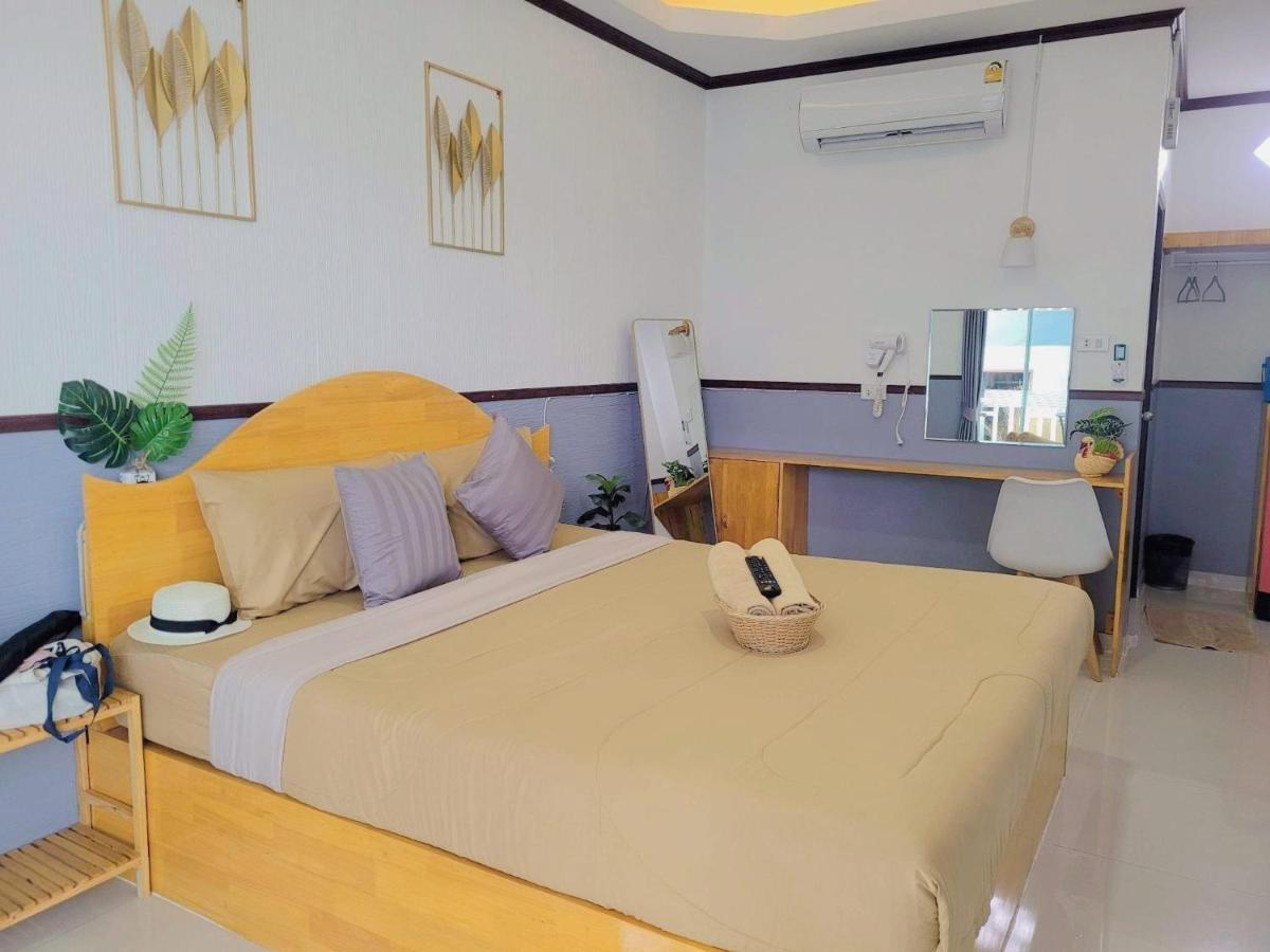 Baan Tipsukon Bed & Breakfast Ko Lan Eksteriør bilde