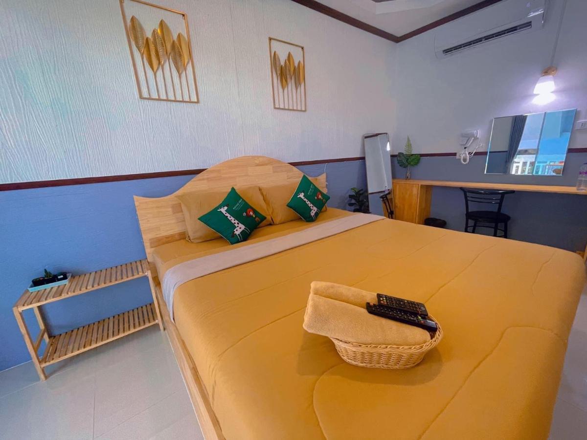 Baan Tipsukon Bed & Breakfast Ko Lan Eksteriør bilde