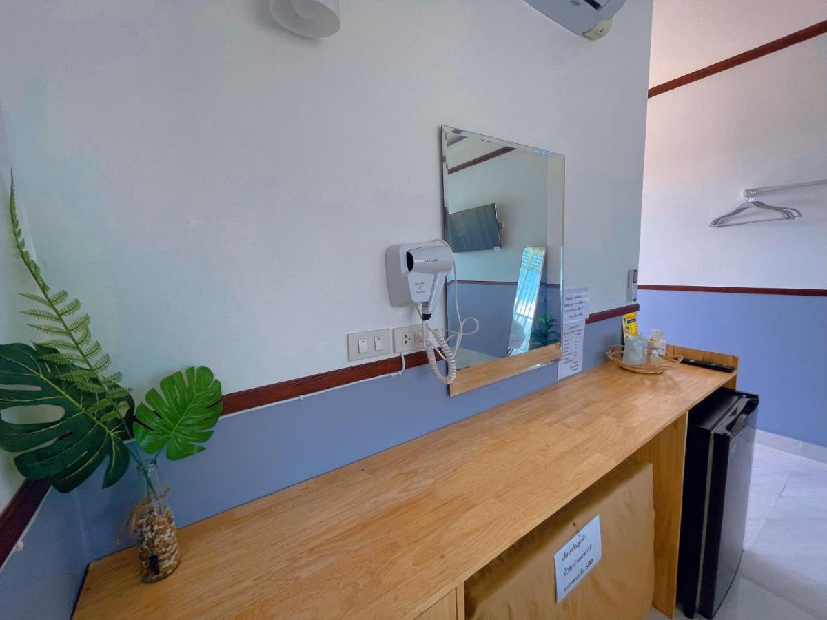 Baan Tipsukon Bed & Breakfast Ko Lan Eksteriør bilde